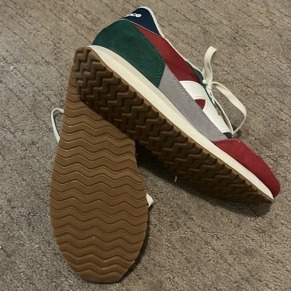 New Balance Red and Green Athletic Shoes - Picture 2 of 4